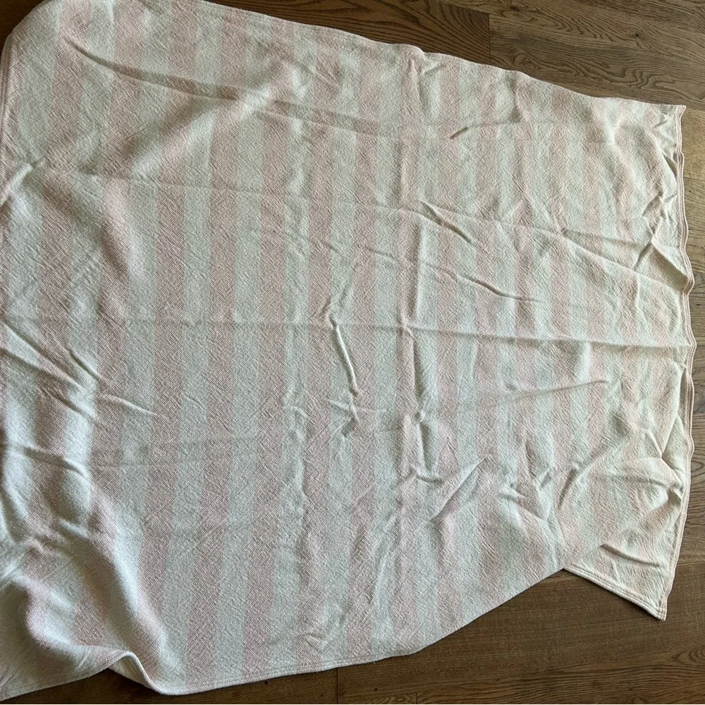 Vintage Bates Striped throw Bedspread pink beige 50x60”